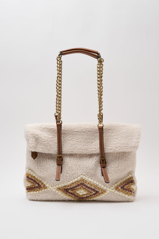 Via mail Bag AMANDA BEAR 8986