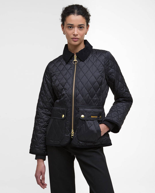BARBOUR Fitted Beadnell Quilt 8160